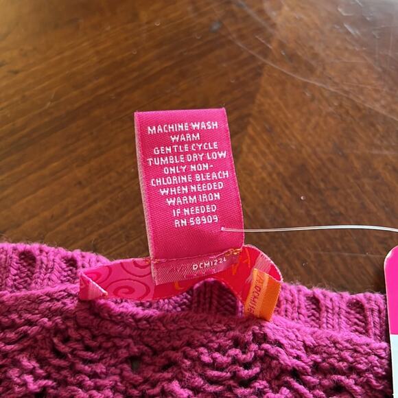 Catch My I Raspberry Pullover Knit Sweater NWT Woman Size Medium - Picture 6 of 8
